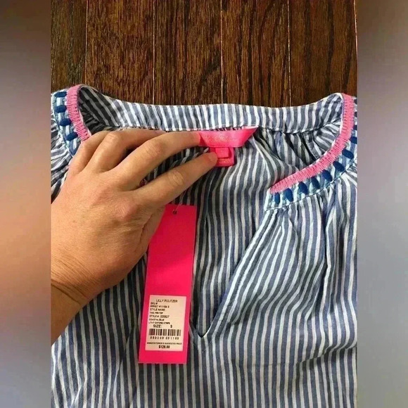 Lilly Pulitzer Women’s S Taelynn Top Coastal Blue Lightweight Oxford Stripe- NWT - Picture 5 of 14